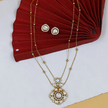 Light Kundan Pendant Set 17667-21