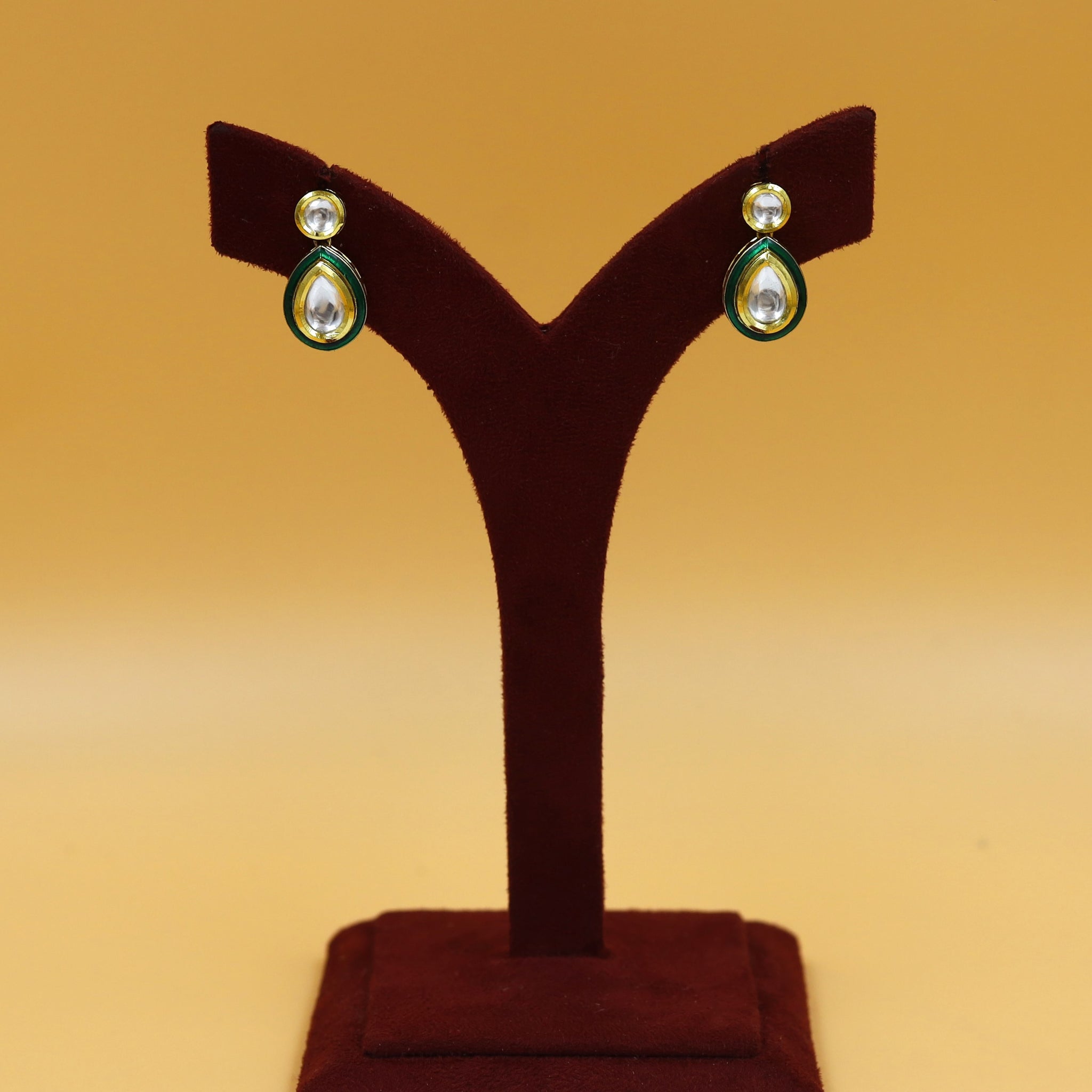 Light Kundan Pendant Set 18516-28