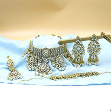 Choker Kundan Necklace Set 18457-28