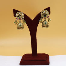 Round Neck Antique Necklace Set 18643-94