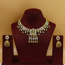 Round Neck Antique Necklace Set 18639-94