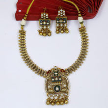 Round Neck Antique Necklace Set 18642-94