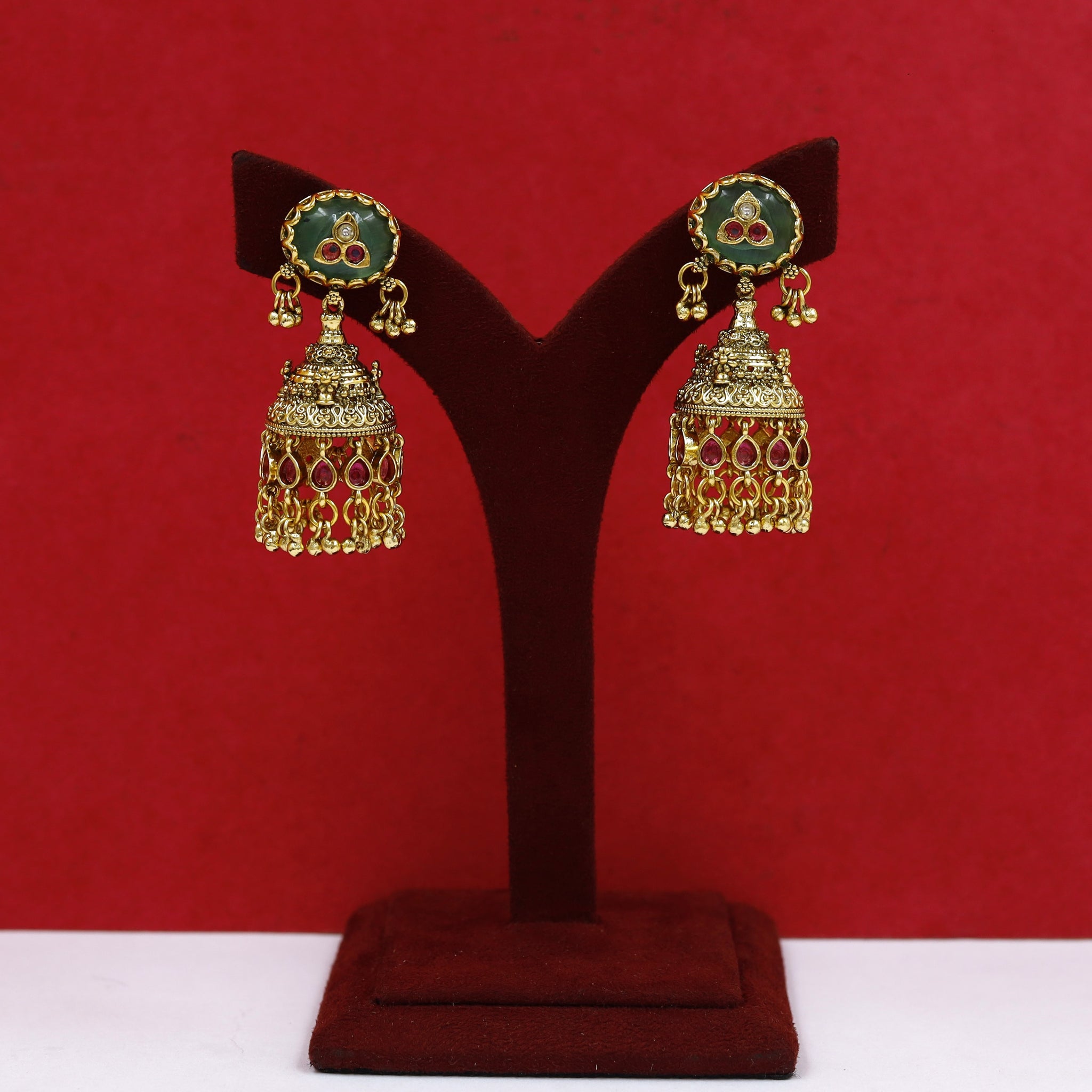 Round Neck Antique Necklace Set 18646-94