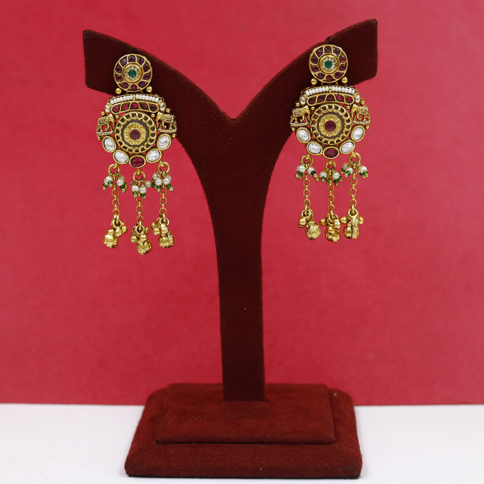 Round Neck Antique Necklace Set 18647-94