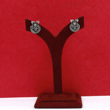 Tops/Studs Oxidized Earring 13195-33