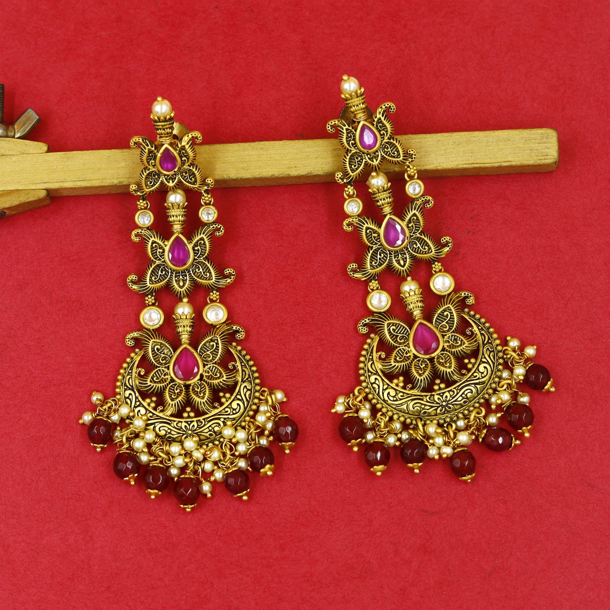 Danglers Antique Earring 18684-100
