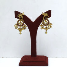 Round Neck Antique Necklace Set 19066-68