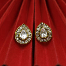 Stylish Light Weight Polki Pendant Set 17718-21