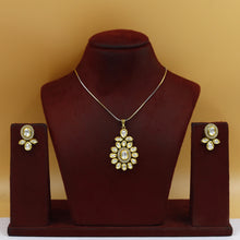 Trendy Kundan Pendant Set 19046-27