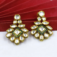 Traditional Kundan Pendant Set 19042-28