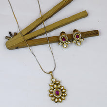 Trendy Kundan Pendant Set 19046-27