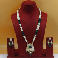 Medium Kundan Pendant Set 6110-4