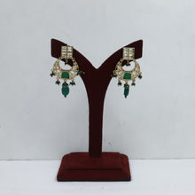 Medium Kundan Pendant Set 6110-4