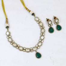 Round Neck Kundan Necklace Set 18841-28