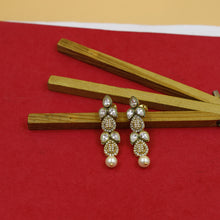 Round Neck Polki Necklace Set 10990-21