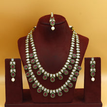 Round Neck Polki Necklace Set 10990-21