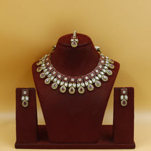 Round Neck Polki Necklace Set 10361-5925