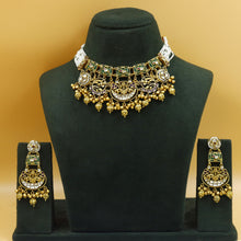 Round Neck Antique Necklace Set 18217-68