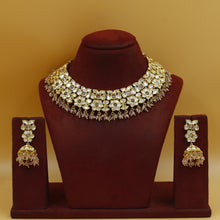Round Neck Kundan Necklace Set 3707-28