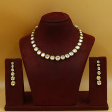 Round Neck Kundan Necklace Set 5882-28