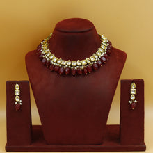 Round Neck  Kundan Necklace Set  17936-5118
