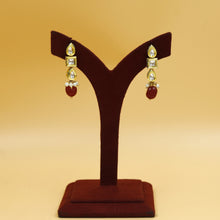 Round Neck  Kundan Necklace Set  17936-5118
