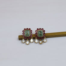 Moissanite Sabya Inspired Round Neck Kundan Necklace Set 19082-87