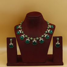 Moissanite Round Neck Kundan Necklace Set 19084-87