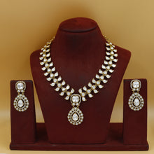 Moissanite Round Neck Kundan Necklace Set 19091-87