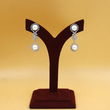 Light Pearl Zircon/AD Earring 19131-31