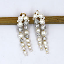 Danglers Pearl Zircon/AD Earring 19132-31