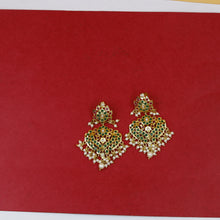 Round Neck Jadau Necklace Set 19227-48