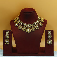 Round Neck Antique Necklace Set 19304-28