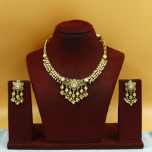 Round Neck Antique Necklace Set 19307-28
