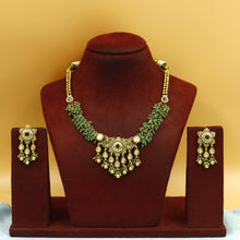 Round Neck Antique Necklace Set 19307-28