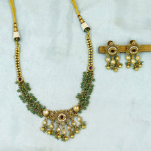 Round Neck Antique Necklace Set 19307-28