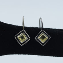 Tops/Studs Silver Earring 7835-20