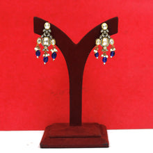 Antique Gold Plated Round Neck Kundan Necklace Set 19236-28