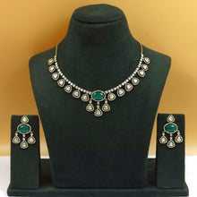 Round Neck Kundan Necklace Set 19475-69