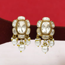 Tops/Studs Kundan Earring 19257-28
