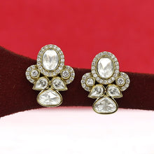 Tops/Studs Kundan Earring 19260-28