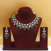 Round Neck Kundan Necklace Set 19499-69