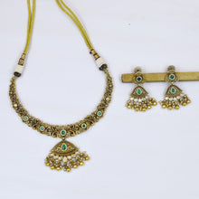 Round Neck Antique Necklace Set 19299-28