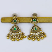 Round Neck Antique Necklace Set 19299-28