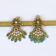 Gold Plated Round Neck Antique Necklace Set 19248-28