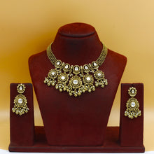 Round Neck Antique Necklace Set 19313-28