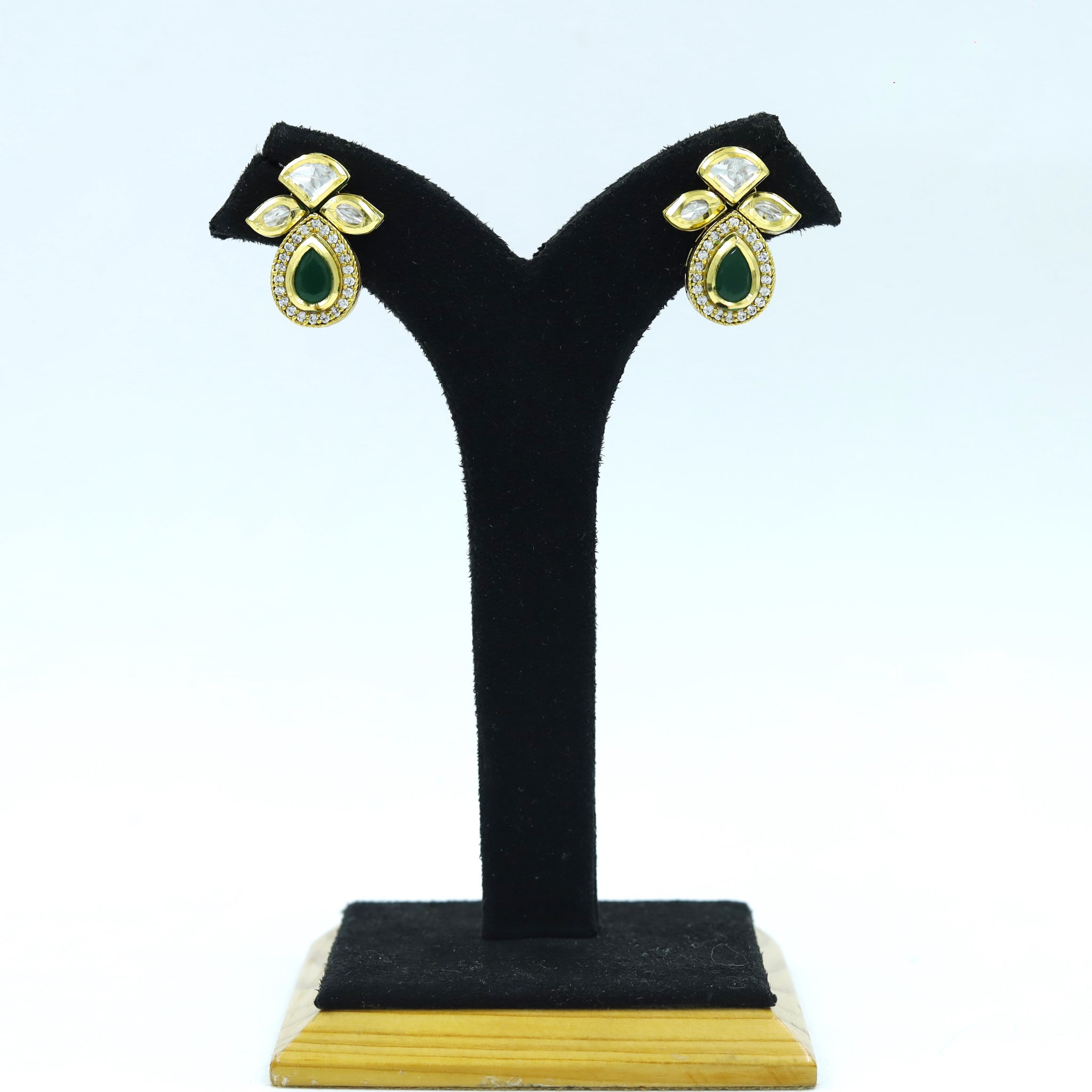 Designer Kundan Pendant Set 17583-27