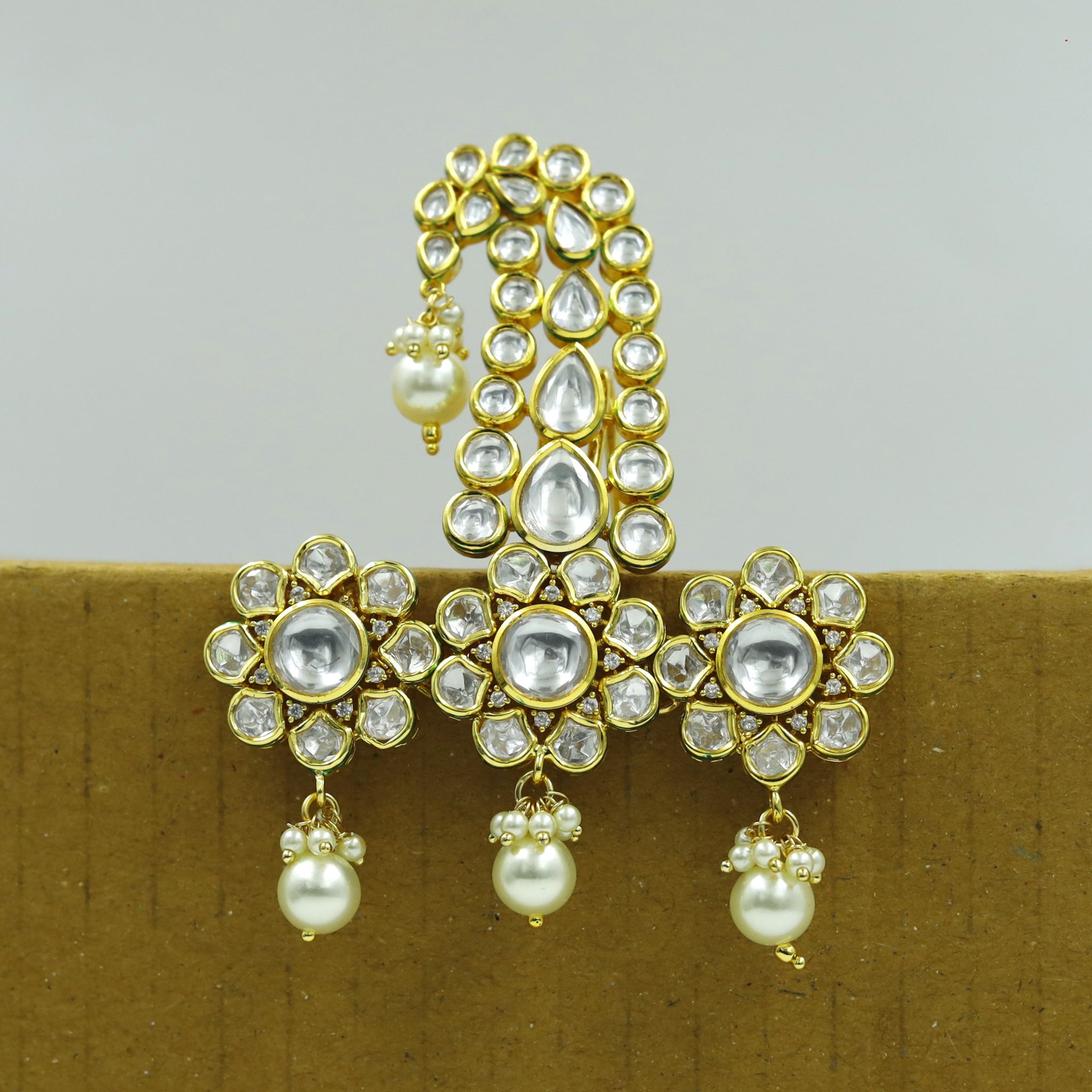 Kundan Kalgi 12405-28