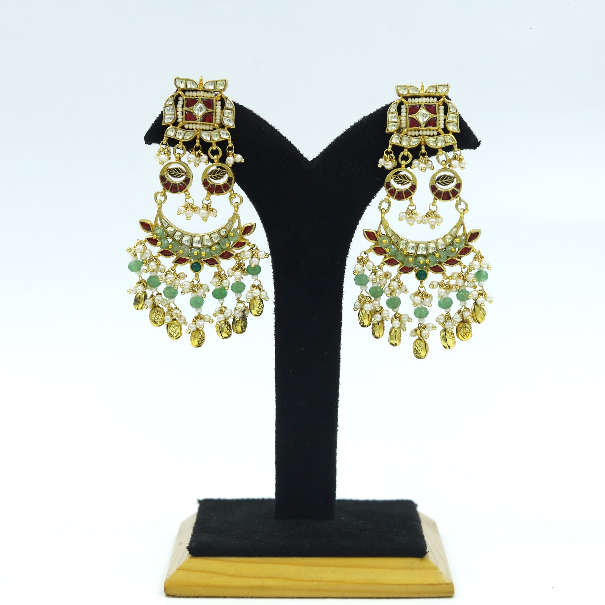 Round Neck Kundan Necklace Set 17585-56