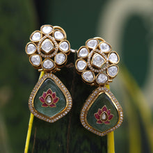 Moissanite Light Kundan Earring 17640-87